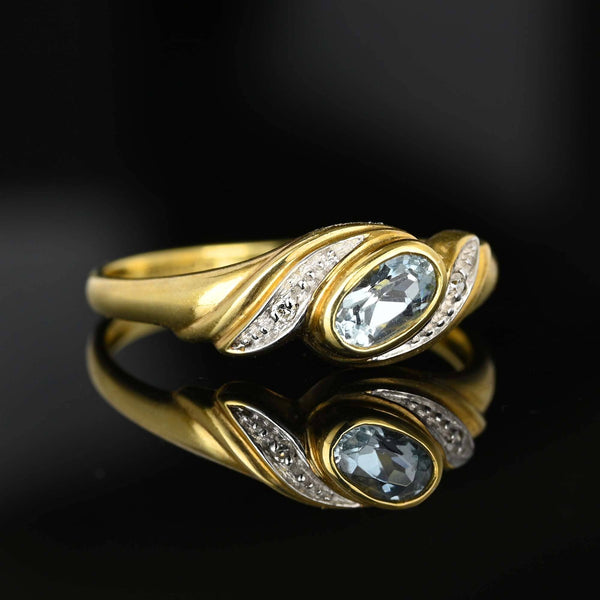 Vintage Diamond Diagonal Oval Aquamarine Ring in Gold - Boylerpf