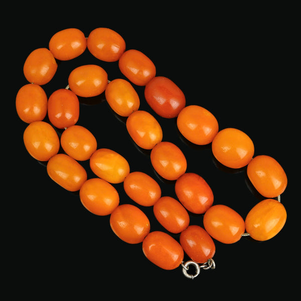 Art Deco Baltic Butterscotch Egg Yolk Amber Bead Necklace