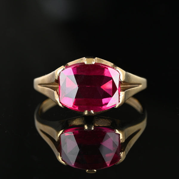 Vintage Art Deco Fancy Cut Ruby Signet Ring in Gold - Boylerpf