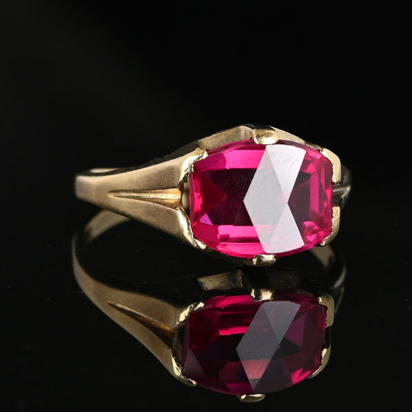 Vintage Art Deco Fancy Cut Ruby Signet Ring in Gold - Boylerpf