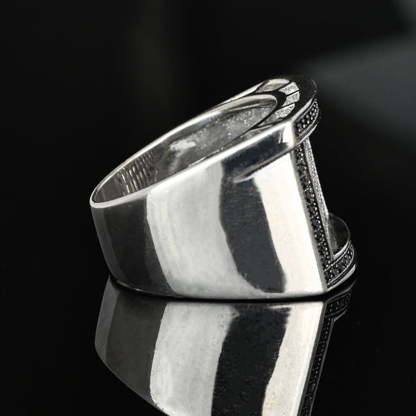 Vintage Sterling Silver Black & White Diamond Signet Ring