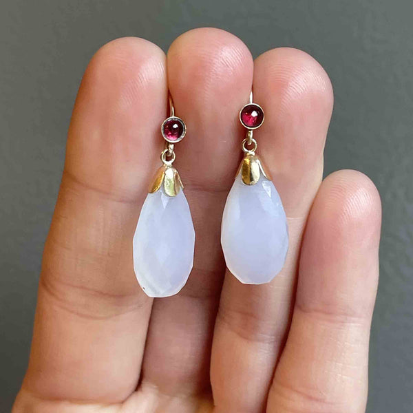 Vintage Gold Garnet Chalcedony Drop Earrings - Boylerpf