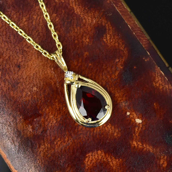 Vintage 10K Gold Pear Cut Garnet Diamond Pendant Necklace - Boylerpf