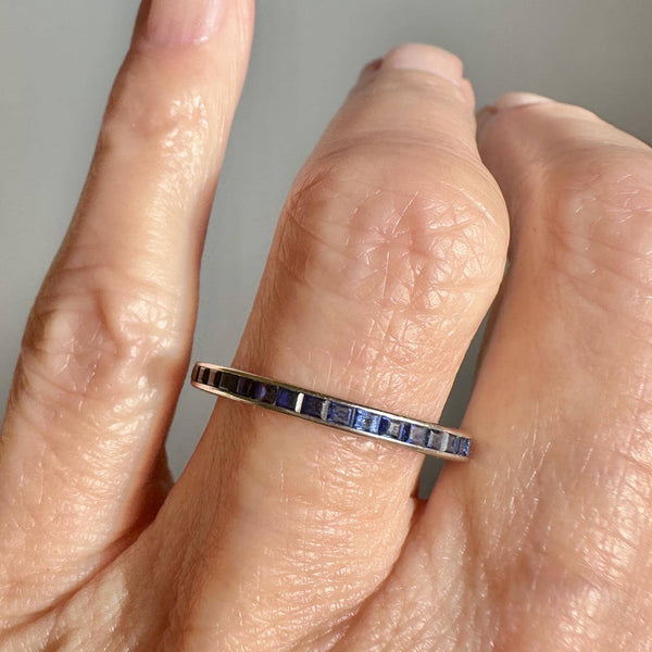 Art Deco 14K White Gold Calibre Cut Sapphire Band Ring - Boylerpf