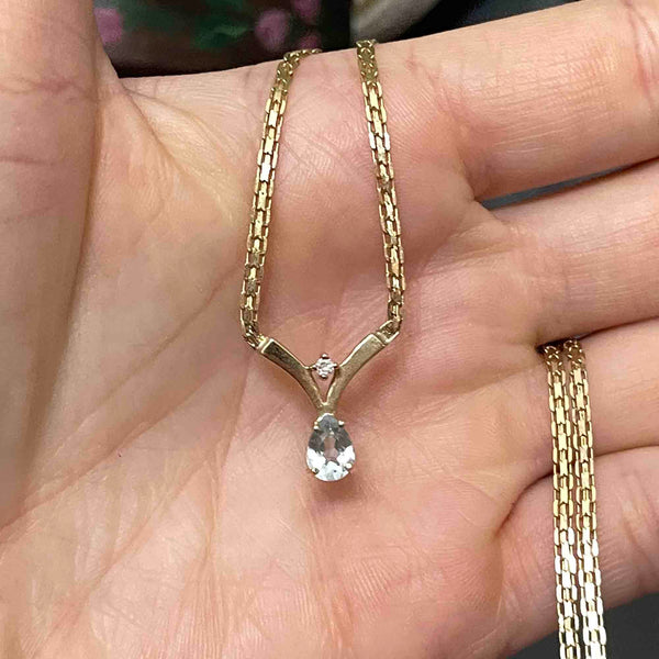 Vintage Aquamarine Diamond Pendant Necklace in 14K Gold - Boylerpf