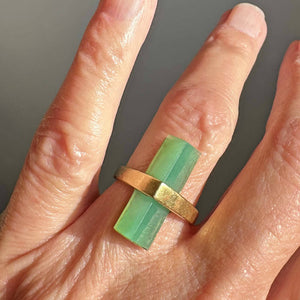 Modernist 18K Gold Euro Shank Chrysoprase Ring - Boylerpf