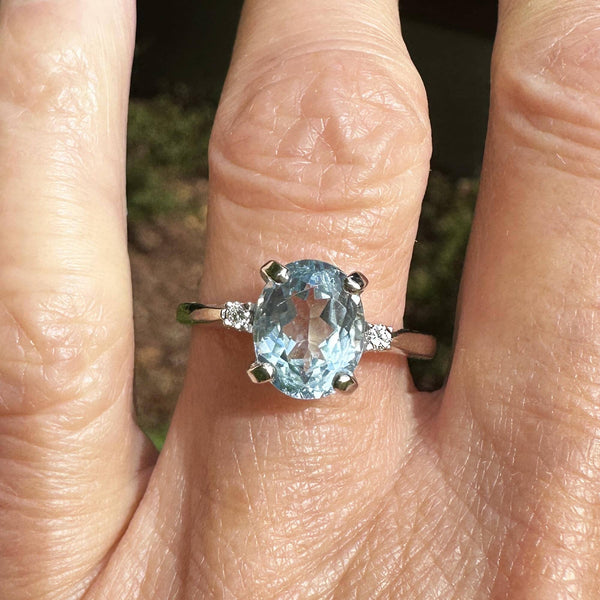 Vintage Diamond Accent Aquamarine Solitaire Ring in White Gold - Boylerpf