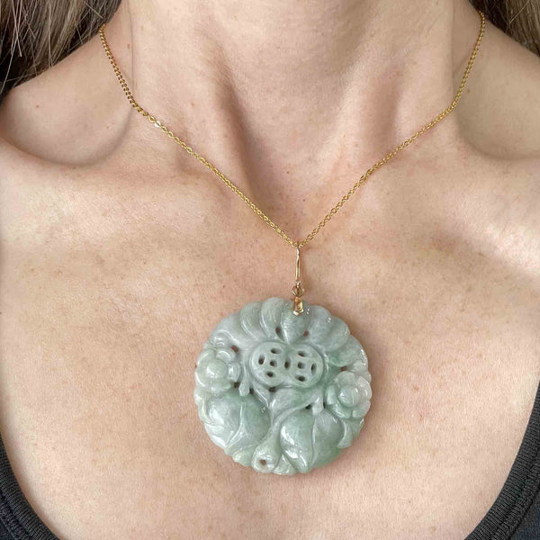 Large Vintage 14K Gold Carved Jade Pendant Necklace - Boylerpf