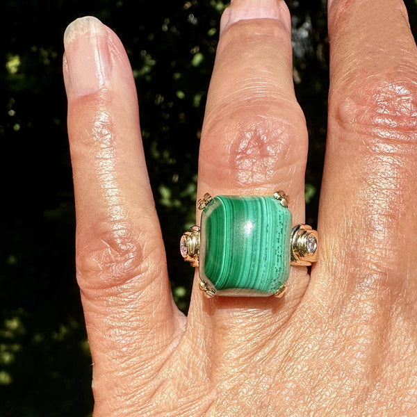 Heavy 18K Gold 14CTW Cabochon Malachite Ring w Diamond Accents - Boylerpf