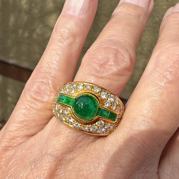 Diamond Cluster Columbian Emerald Dome Ring in 18K Gold - Boylerpf