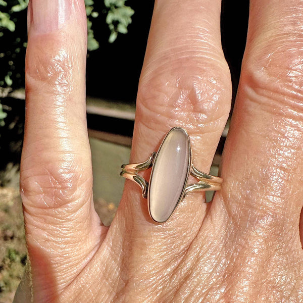 Fine Vintage 10K Gold Moonstone Oval Cabochon Ring - Boylerpf