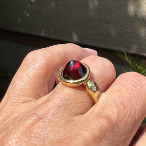 Unique 18K Gold Diamond Bullet Cabochon Garnet Ring - Boylerpf