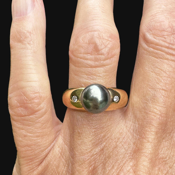 French 18K Gold Diamond Accent Tahitian Black Pearl Ring - Boylerpf