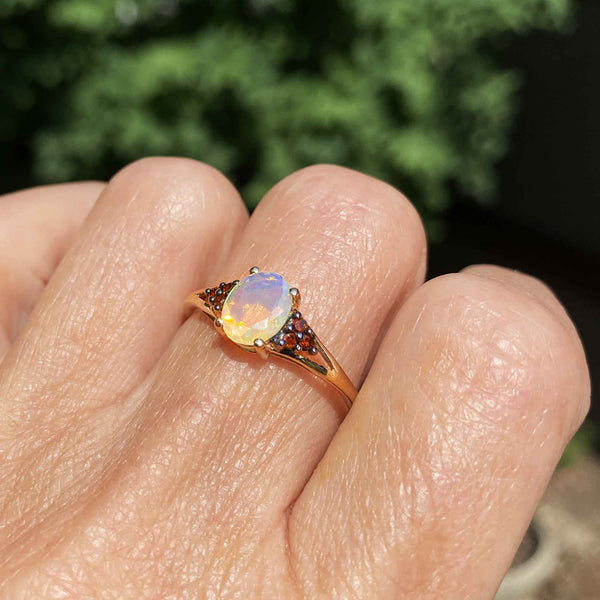 Vintage Red Diamond Jelly Opal Ring in Gold - Boylerpf