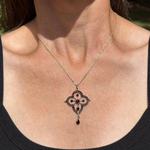 Antique Garnet Quatrefoil Edwardian Pendant Necklace - Boylerpf