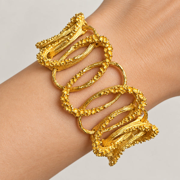 Vintage Industria Argentina 18K Gold Cuff Bracelet