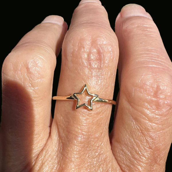 Vintage Celestial 14K Gold Cutout Star Ring - Boylerpf