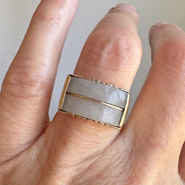 Retro Engraved 14K Gold Mings Jade Saddle Ring - Boylerpf