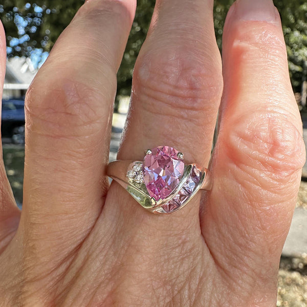 Vintage Pear Cut Pink Sapphire Diamond Ring in White Gold - Boylerpf