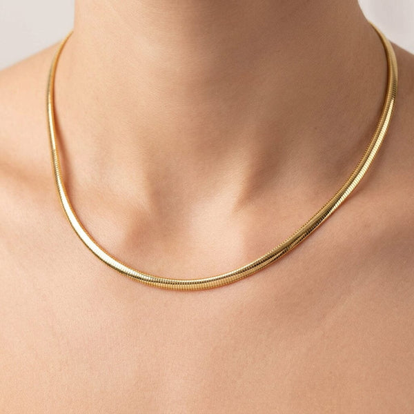 14K Yellow Gold Omega Chain Necklace 17 Inch 16 Grams
