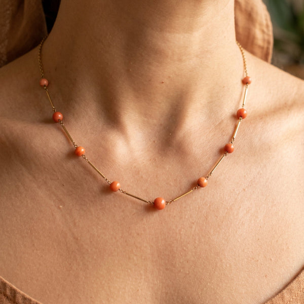 Antique Edwardian 9K Gold Natural Coral Station Necklace