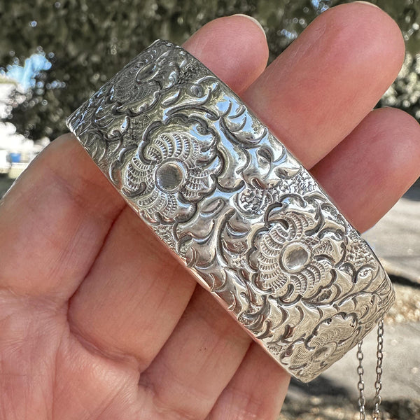 English Wide Floral Engraved Silver Bracelet Bangle - Boylerpf