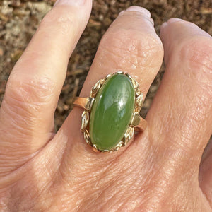 Vintage Gold Leaf Oval Natural Jade Cabochon Ring - Boylerpf