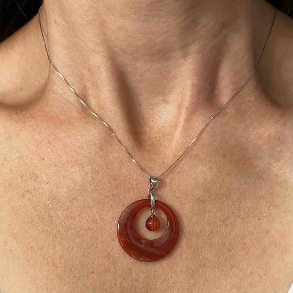 Platinum Target Style Carnelian Banded Agate Pendant Necklace - Boylerpf