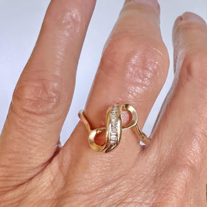 Vintage 14K Gold Bypass Baguette Diamond Infinity Ring - Boylerpf