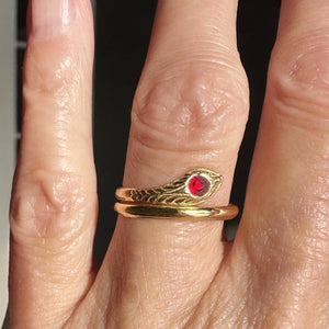 Vintage Solid 18K Gold Ruby Paste Snake Ring Band - Boylerpf