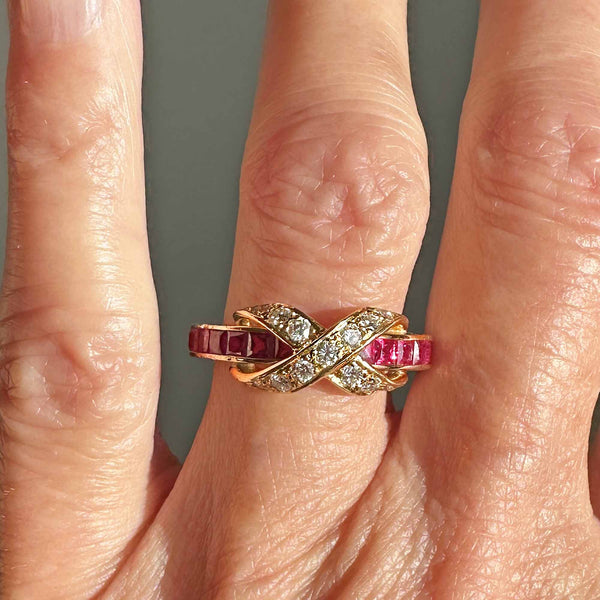 Vintage Diamond X Emerald Cut Ruby Ring Band in 18K Gold - Boylerpf