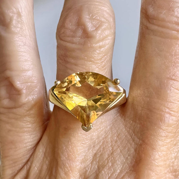 Vintage 14K Gold 6.5 CTW Trillion Cut Citrine Ring - Boylerpf