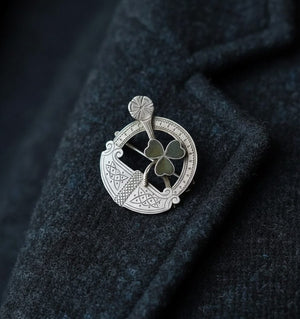 Antique Connemara Marble Shamrock Silver Celtic Knot Penannular Brooch - Boylerpf