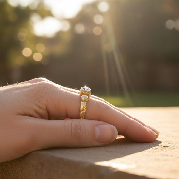 Vintage 18K Gold Natural Sapphire Ring Band - Boylerpf