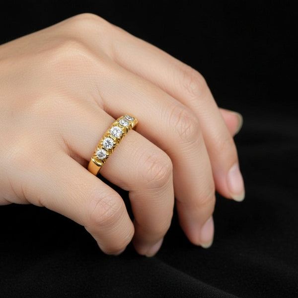 Vintage 18K Gold Seven Stone .50 CTW Diamond Ring Band