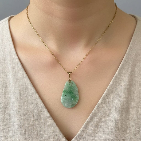 Vintage 14K Gold Butterfly Moss in Snow Jade Pendant Necklace - Boylerpf