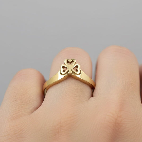 Vintage 14K Gold Chevron Shamrock Stacking Ring - Boylerpf