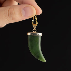 Vintage 9K Gold Tiger Claw Tooth Jade Pendant - Boylerpf
