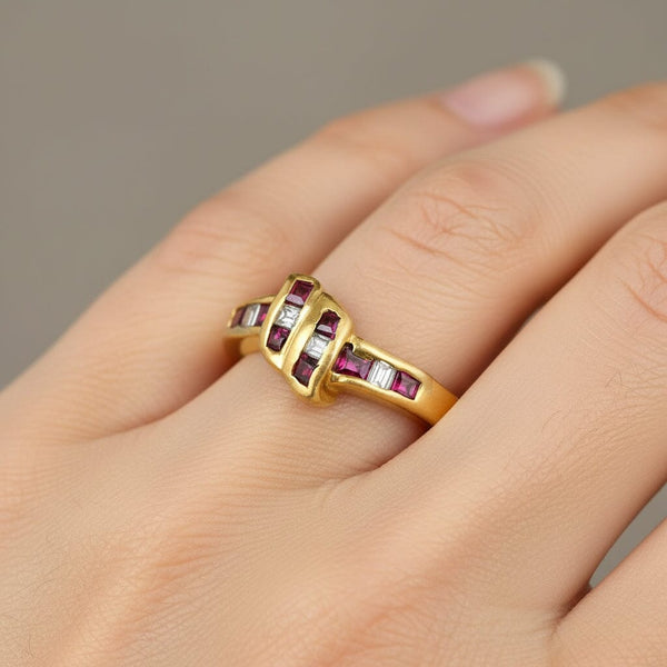 Love Knot 18K Gold Ruby Baguette Diamond Ring Band - Boylerpf