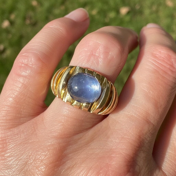 Vintage 18K Gold Ribbed Band Star Sapphire Ring, 17.4 gms