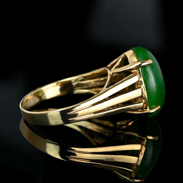 Vintage 14K Gold Solitaire Jade Cabochon Ring
