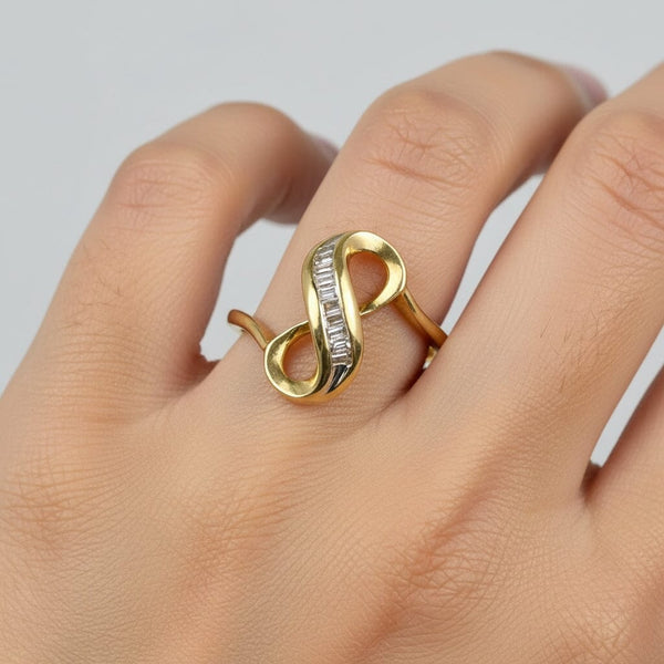 Vintage 14K Gold Infinity Baguette Diamond Ring