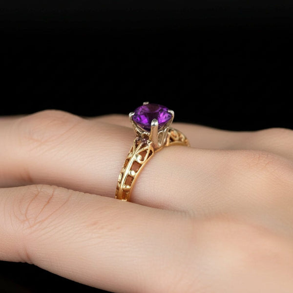 Vintage 14K Gold Filigree Solitaire Amethyst Ring