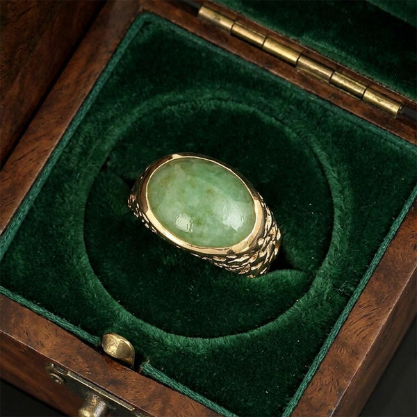 Vintage 14K Gold Jadeite Jade Signet Ring