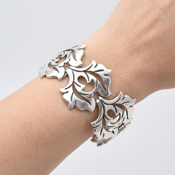 Vintage La Cucaracha Taxco Sterling Silver Floral Bracelet