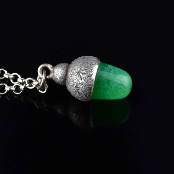 Vintage Carved Silver Jade Acorn Pendant Necklace - Boylerpf