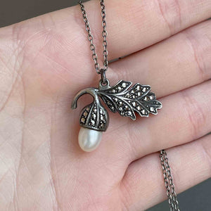 Vintage Silver Pearl Acorn Marcasite Leaf Pendant Necklace - Boylerpf