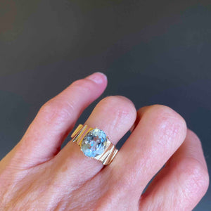 Vintage Modernist Oval Aquamarine Ring in 10K Gold - Boylerpf