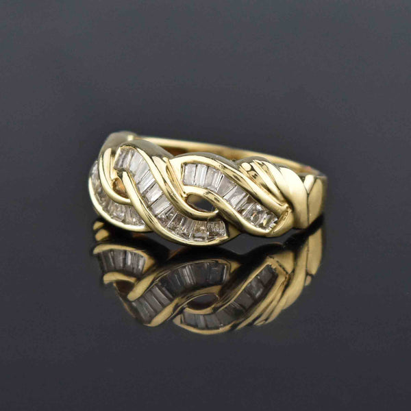 Lover's Knot Infinity Baguette Diamond Ring in Gold - Boylerpf