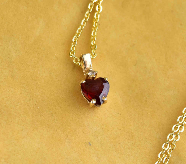 Vintage 10K Gold Diamond Garnet Heart Pendant Necklace - Boylerpf